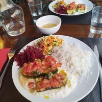 Assiette végétale chaude at La Bonne Heure in Paris