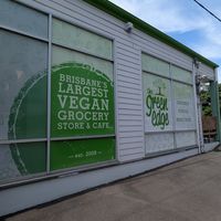 Side of the grocery store and restaurant at The Green Edge Cafe and Store in Windsor