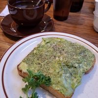 Avocado toast at Simpleton Cafe in Sacramento