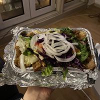 Vegan kapsalon döner with vegan sauce (somewhere under the vegetables)  at Helin's Döner in Amsterdam
