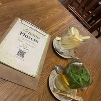 Lemon ginger tea and mint green tea  at Vegano Flavors in Berlin