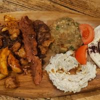 Mix plate for one (ok for 2 + a starter) at Vegano Flavors in Berlin