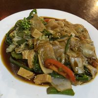 Noodle tofu and veg dish (soy sauce)   at Delilahs in Nong Khiaw