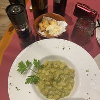 Gnocchi mit veganem Pesto (laut Kellnerin ist das vegane Pesto mit Pistazien statt Käse)   at Al Corner in Venice