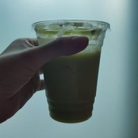 Kinda small, avo smoothie at Hola Avo - 홀라아보 - ISU in Seoul