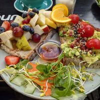 Fruit & Avocado at EM Breakfast Club in Hamburg