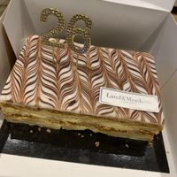 Mille feuille juste incroyable ma boulangerie préférée 🤩  at Land & Monkeys - Beaumarchais in Paris