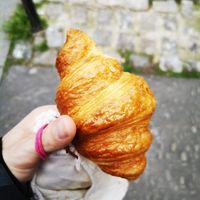 Croissant at Land & Monkeys - Beaumarchais in Paris