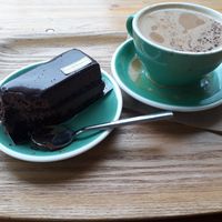 Pure origine & cappucino at Land & Monkeys - Beaumarchais in Paris