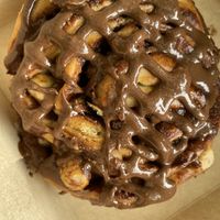 Babka roll  at Land & Monkeys - Beaumarchais in Paris