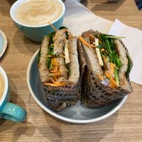 Umami Sandwich at Land & Monkeys - Beaumarchais in Paris