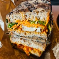 Umami Sandwich at Land & Monkeys - Beaumarchais in Paris