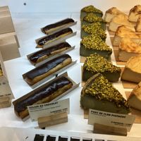 Eclair and pistachio flan   at Land & Monkeys - Beaumarchais in Paris