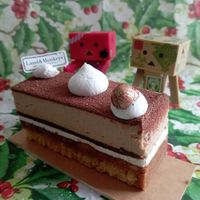 Bûchette Hazelia at Land & Monkeys - Beaumarchais in Paris