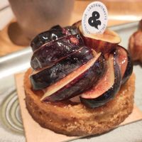 Tarte aux figues at Land & Monkeys - Beaumarchais in Paris