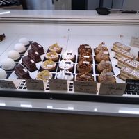 Cakes at Land & Monkeys - Beaumarchais in Paris