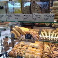 Pain aux chocolats, croissants at Land & Monkeys - Beaumarchais in Paris