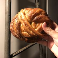 Cinnabun at Land & Monkeys - Beaumarchais in Paris