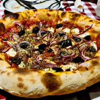 Vegan pizza at Al Sanpietrino Trattoria in Lisbon