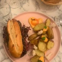 Le burger revisité !  at Urban Greener in Paris