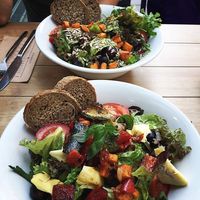 salad options at dean & david  at Dean & David - Mailänder in Stuttgart