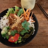 Reisbowl sate at Viet Next Door in Berlin