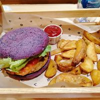  at Flower Burger in Rome