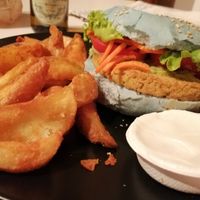 My take away yesterday. Ocean burger with spirulina and potatoes at Flower Burger in Rome