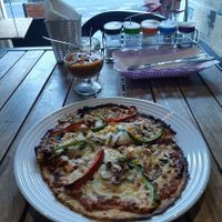 Vegan pizza at Verdecelli  - Coco's Cafe in Cuenca