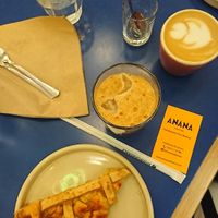 Coffee and cakes at Anana in Athens