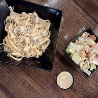 Chicken fettuccini Alfredo and side Caesar salad  #Veganuary at Tarantino's Vegan in Las Vegas