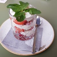 Aardbeien coconoff at Soffree on Fifty-four in Oud Beijerland