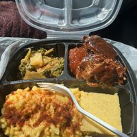 Mac plate with jackfruit ribs  at I-tal Garden in New Orleans