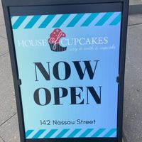 Placard  at House of Cupcakes in Princeton