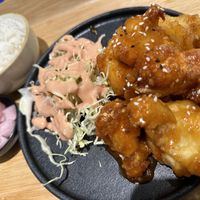 Sieht gut aus, ist aber Blumenkohl für viel Geld. Traurig, wie altbacken der Bok geworden ist. Es gibt viel tolles Veganes a la Ente, aber definitiv nicht hier.   at bok in Hamburg