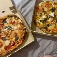 VEGAN MARGARITA AND PESTO CHICKEN 👌🤤🍕  at Locco's Pizza Bar in Koh Phangan