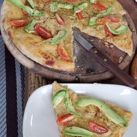 Hummus pizza at Locco's Pizza Bar in Koh Phangan