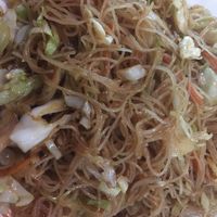 Rice noodles and veg at Golden Dragon in Bansko