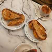 Vegan: toasts, cappuccino and hot chocolate. Everything was great. at Pastelaria Tupi in Porto