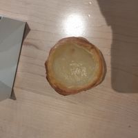 Pastel do nata at Pastelaria Tupi in Porto