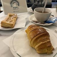 Vegan breakfast   at Pastelaria Tupi in Porto