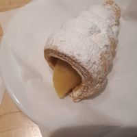 cornucopia (delicious. 1,75€) at Pastelaria Tupi in Porto