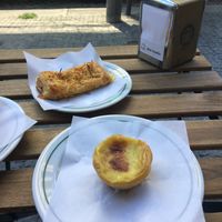 Vegan Pasteis de Nata & cheese sausage pastry at Pastelaria Tupi in Porto