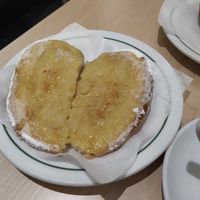 Palmier vegano at Pastelaria Tupi in Porto