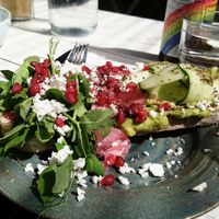 Toast with avocado at Farm2Table - Davidshall in Malmo