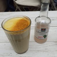 Golden latte and rhubarb lemonade at Farm2Table - Davidshall in Malmo