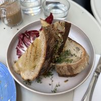 Artichoke bröd  at Farm2Table - Davidshall in Malmo