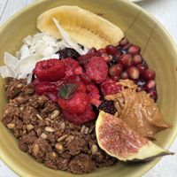 Açaí bowl  at Farm2Table - Davidshall in Malmo