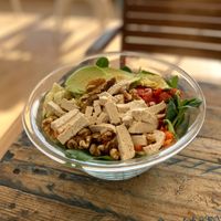 Vegan salad with tofu, avocado and sun dried tomato at La Galerna in Malaga