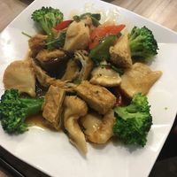 Three-cup lion’s mane mushroom at Guǎng Fú Pǔ Yuán 廣福樸園精緻蔬食 in Taichung